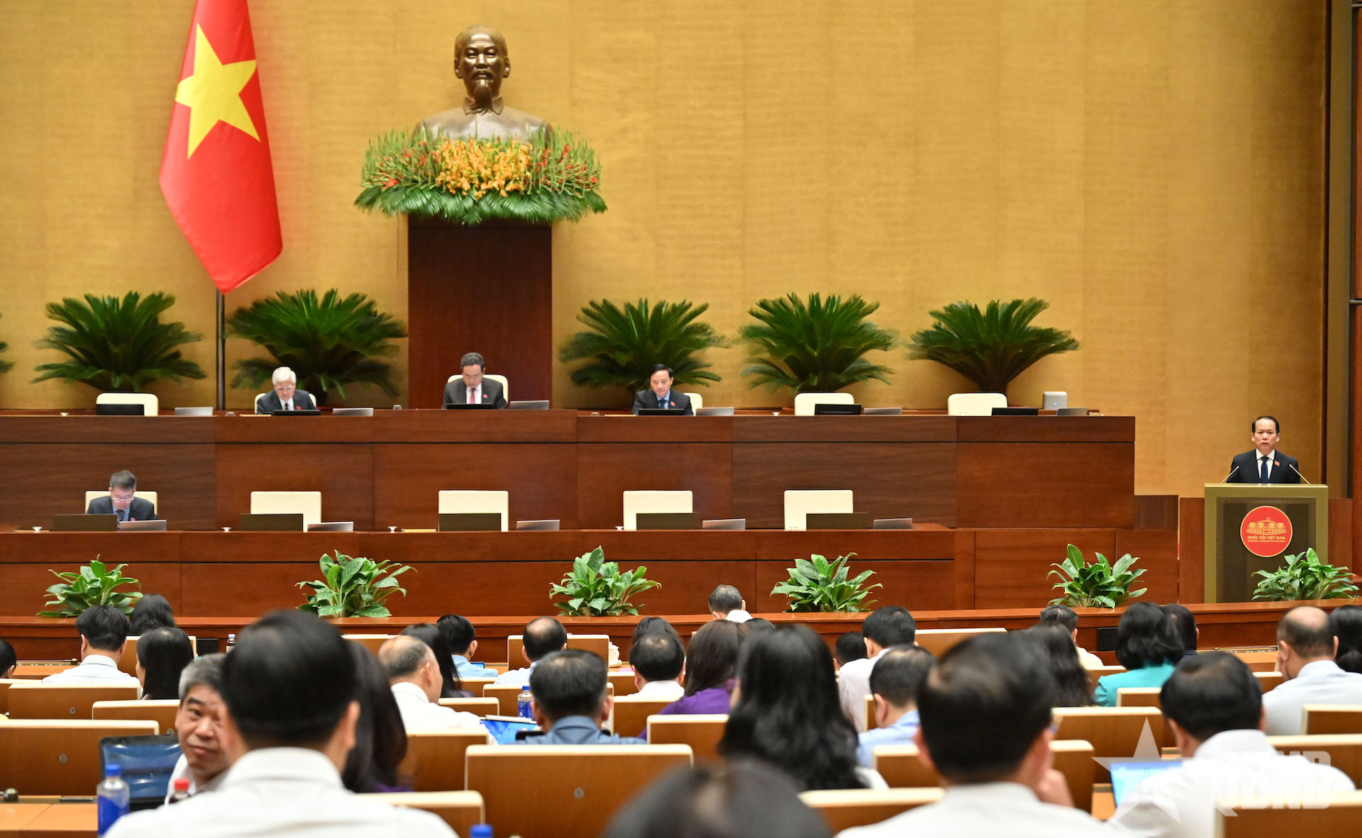 Không giữ chức vụ lãnh đạo Liên đoàn Luật sư Việt Nam quá 2 nhiệm kỳ liên tiếp